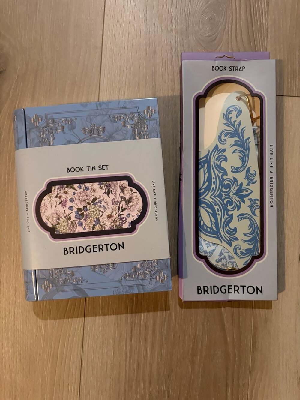 Bridgerton Netflix Official Collection Book Tin Set and Book Strap Bundle